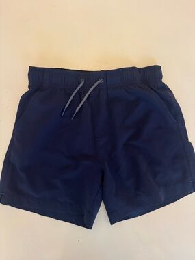 Boys Vineyard Vines Navy Drawstring Performance Shorts with pockets Size S 8-10